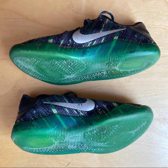 Nike Kobe 11 - Picture 3 of 9